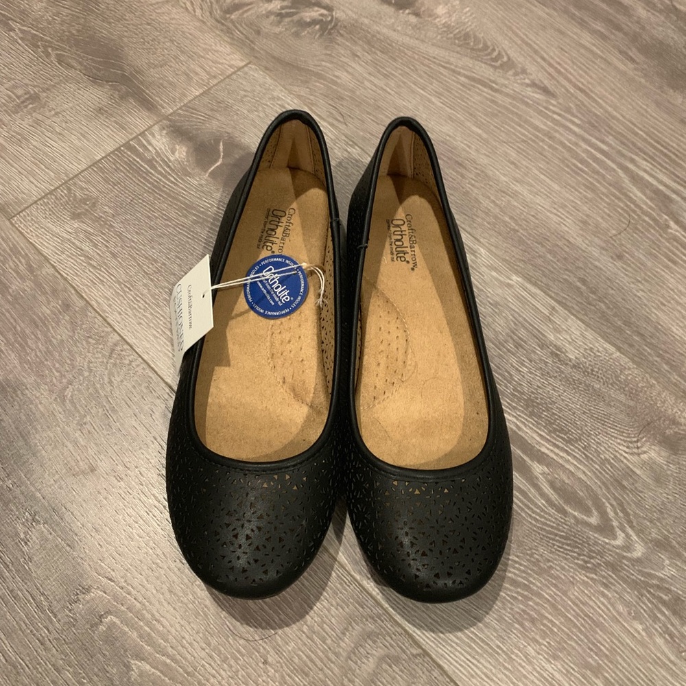 Orthopedic black flats